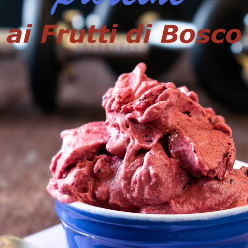 fluff di proteine ai frutti di bosco immagine