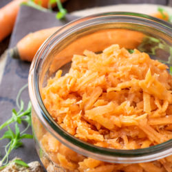 carote fermentate con lo zenzero immagine