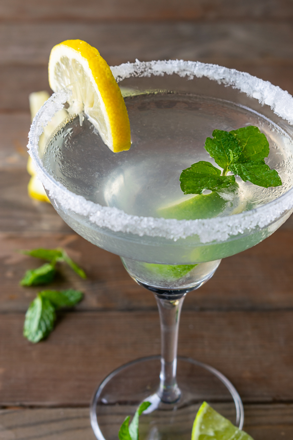 Cocktail Margarita al limone chetogenico immagine