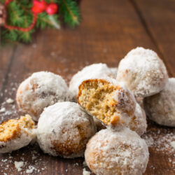 Biscotti Chetogenici Palle Di Neve immagine