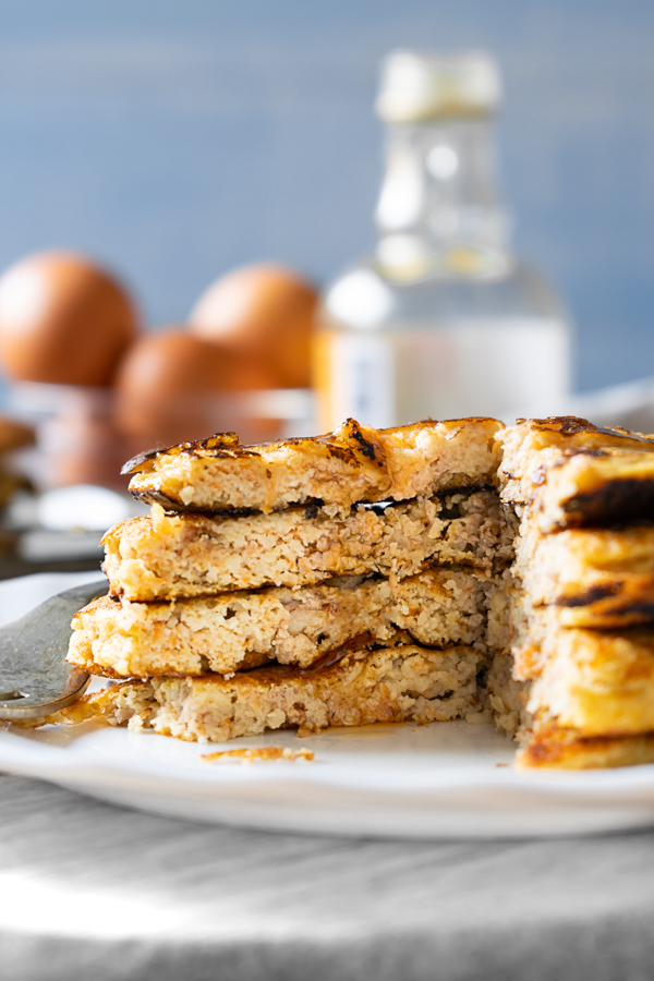 Pancake alle carote e noci pecan immagine