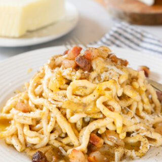 Spaghetti alla carbonara carnivori